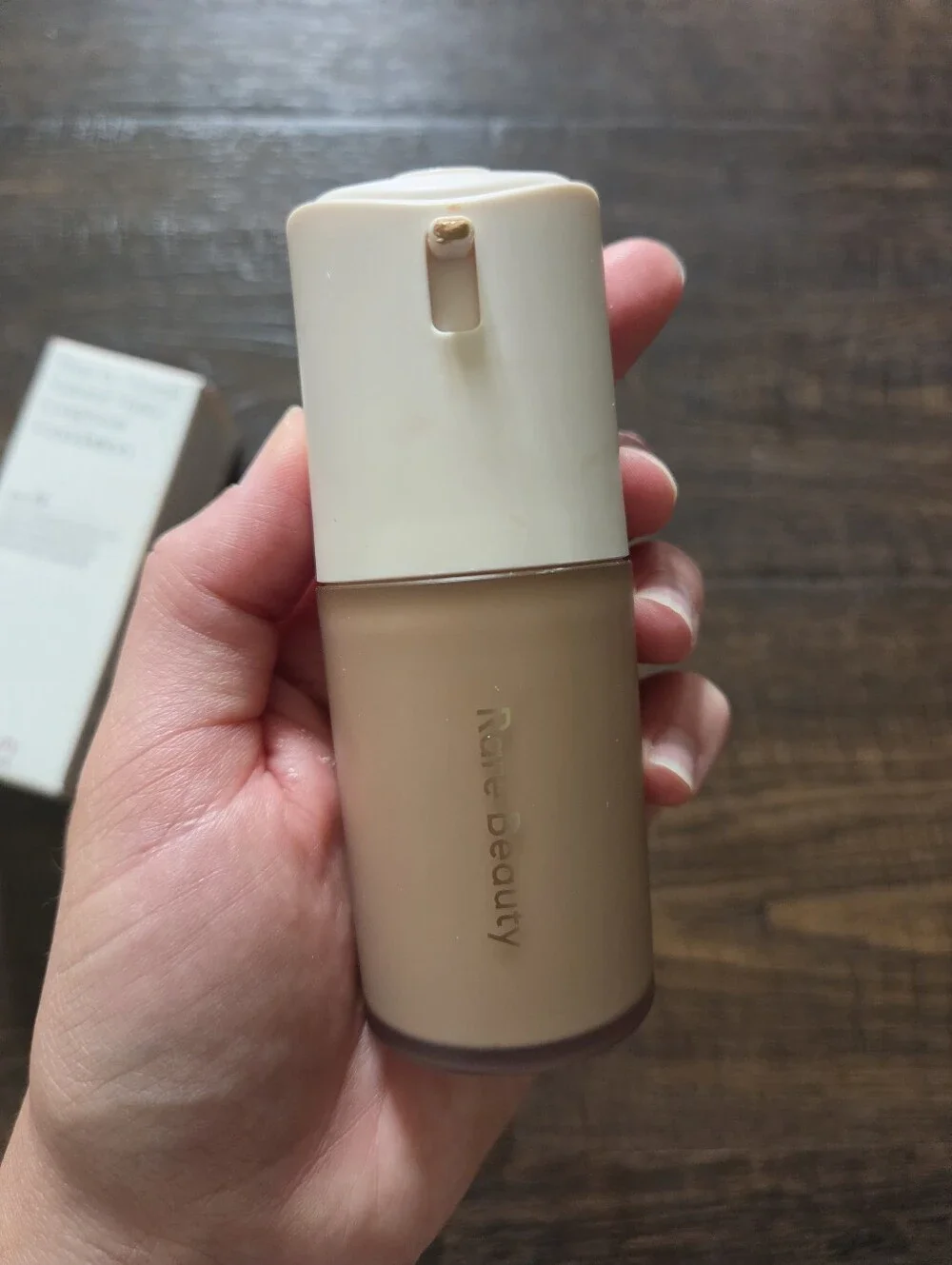 Rare Beauty True to Myself Natural Matte Longwear Foundation - Shade 16